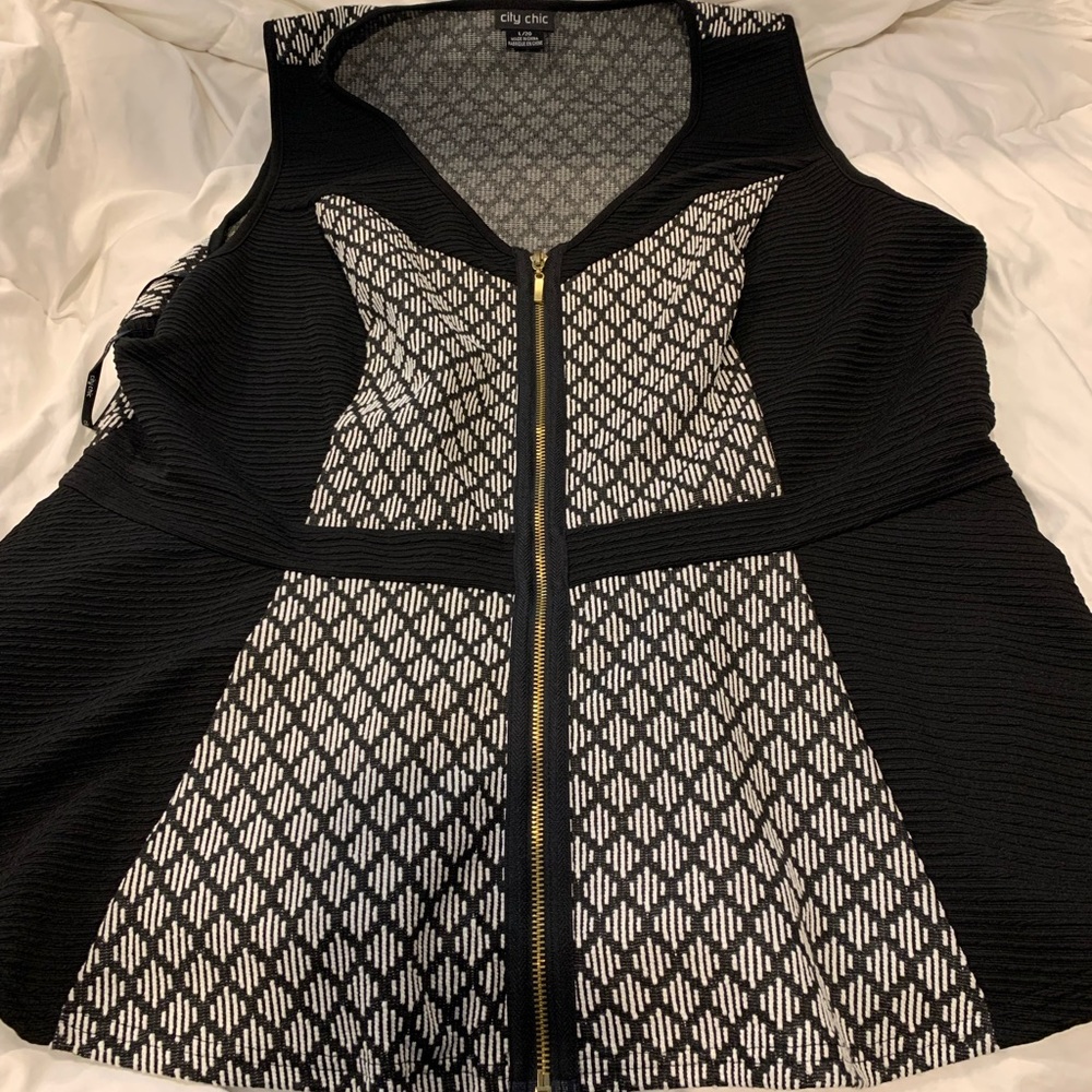 Black and white City Chic tank top size 20